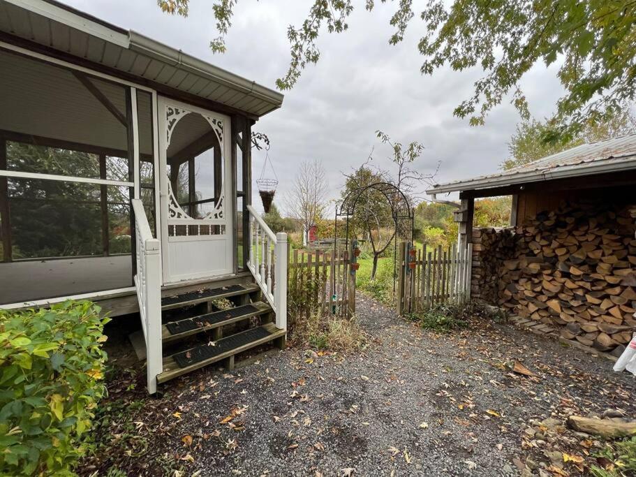 Country Cottage Penn Yan Exterior foto